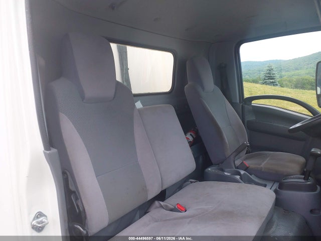 44496597 :رقم المزاد ، 54DCDW1B4GS810858 vin ، 2016 Chevrolet 4500 Lcf Gas مزاد بيع