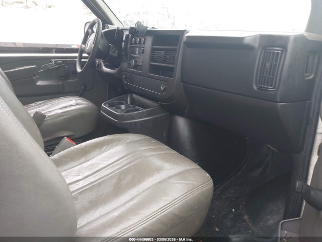 Продаж на аукціоні авто 2010 Gmc Savana Cutaway Work Van, vin: 1GD1G2AA7A1903031, номер лоту: 44496603