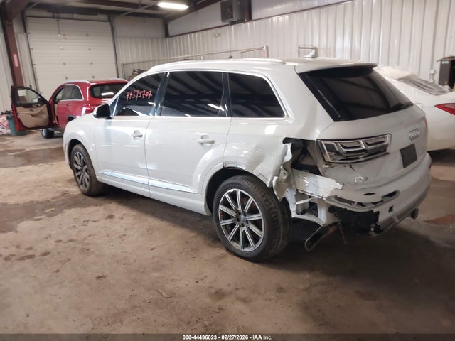 2018 AUDI Q7 WA1LHAF71JD013456 Photo 2
