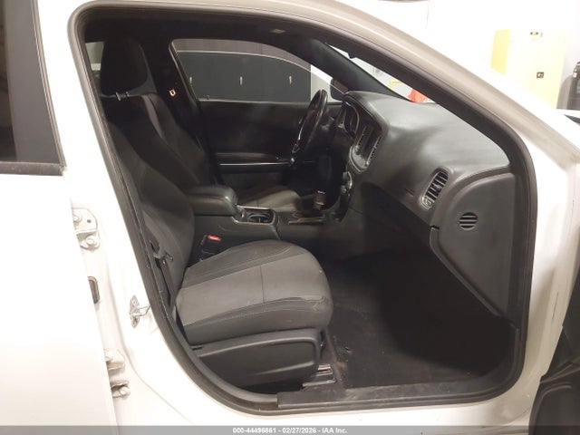2C3CDXHG0JH143494 Dodge Charger Sxt Plus Rwd