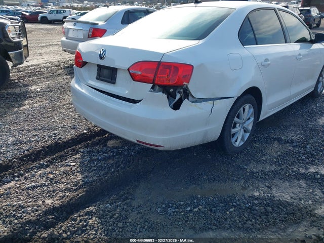 3VWD07AJ5EM218194 Volkswagen Jetta 1.8t Se