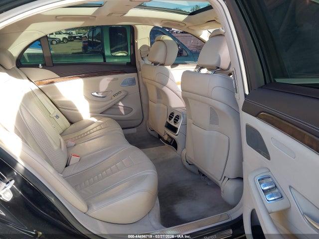44496719 :رقم المزاد ، WDDUG8CB9FA132062 vin ، 2015 Mercedes-benz S 550 مزاد بيع