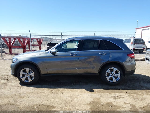 WDC0G4KB0JV015890 Mercedes-Benz Glc 300 4matic