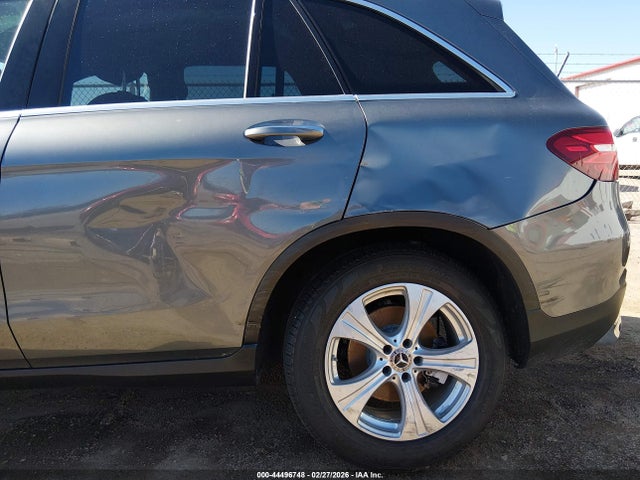 WDC0G4KB0JV015890 Mercedes-Benz Glc 300 4matic