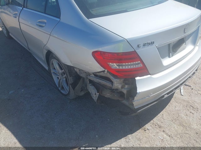 Продаж на аукціоні авто 2013 Mercedes-benz C 250 Sport, vin: WDDGF4HB7DA864351, номер лоту: 44496753