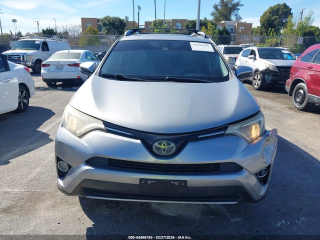 44496785 :رقم المزاد ، JTMWFREV5JJ166513 vin ، 2018 Toyota Rav4 Xle مزاد بيع