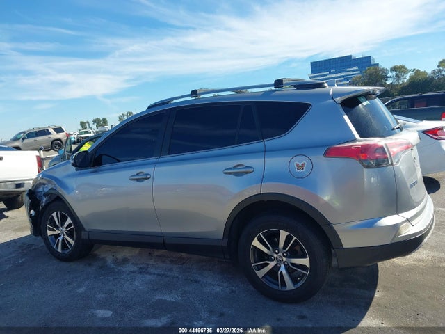 44496785 :رقم المزاد ، JTMWFREV5JJ166513 vin ، 2018 Toyota Rav4 Xle مزاد بيع