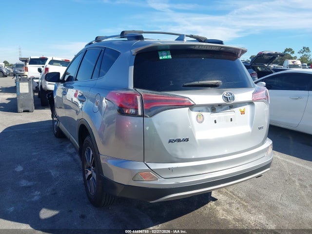 44496785 :رقم المزاد ، JTMWFREV5JJ166513 vin ، 2018 Toyota Rav4 Xle مزاد بيع