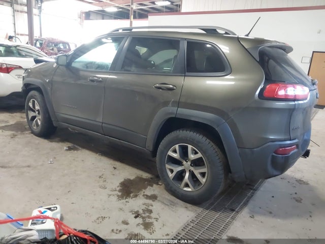 2015 Jeep Cherokee Trailhawk მანქანა იყიდება აუქციონზე, vin: 1C4PJMBSXFW513277, აუქციონის ნომერი: 44496790