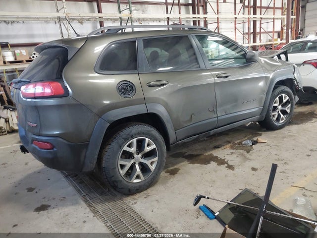 2015 Jeep Cherokee Trailhawk მანქანა იყიდება აუქციონზე, vin: 1C4PJMBSXFW513277, აუქციონის ნომერი: 44496790