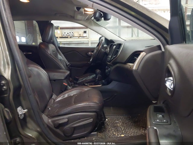 2015 Jeep Cherokee Trailhawk მანქანა იყიდება აუქციონზე, vin: 1C4PJMBSXFW513277, აუქციონის ნომერი: 44496790