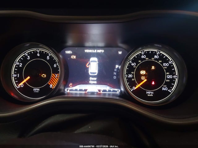 2015 Jeep Cherokee Trailhawk მანქანა იყიდება აუქციონზე, vin: 1C4PJMBSXFW513277, აუქციონის ნომერი: 44496790