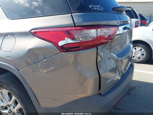 1GNERGKW6JJ241649 Chevrolet Traverse 1lt