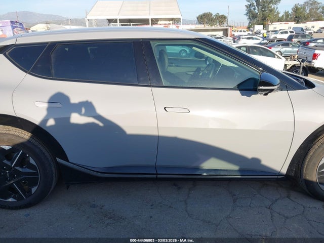 KIA Ev6 Wind 2025 5XYC34JA2SG013123 Image 14