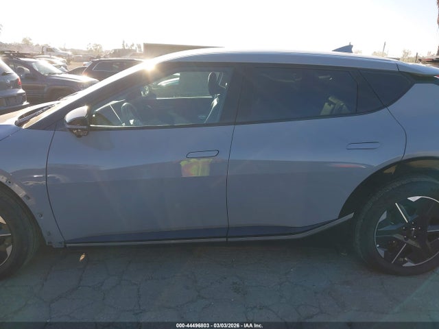 KIA Ev6 Wind 2025 5XYC34JA2SG013123 Image 15