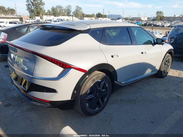 KIA Ev6 Wind 2025 5XYC34JA2SG013123 Image 4