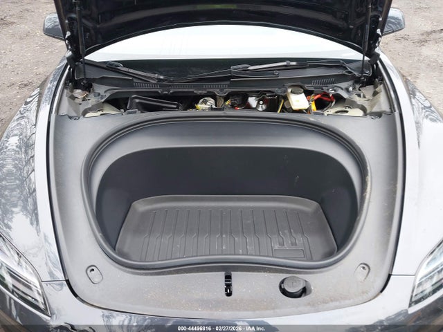 2025 TESLA MODEL 3 5YJ3E1EA8SF979972 Photo 9