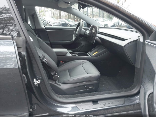2025 TESLA MODEL 3 5YJ3E1EA8SF979972 Photo 4