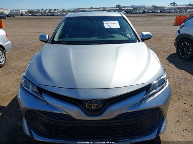 4T1B11HK8JU559075 Toyota CAMRY LE