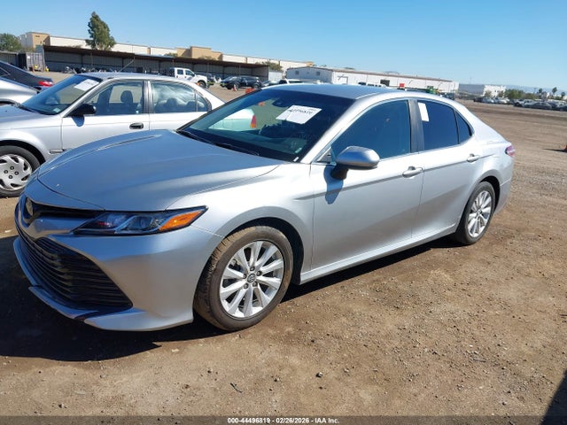 4T1B11HK8JU559075 Toyota CAMRY LE