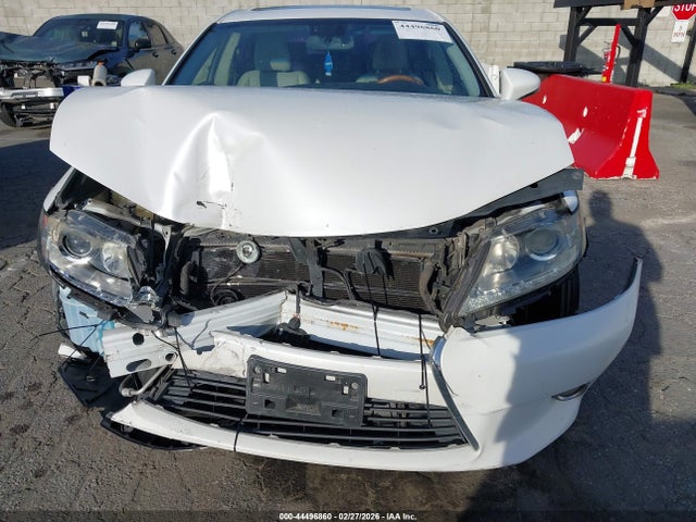 JTHBW1GG3F2081152 Lexus ES 300H