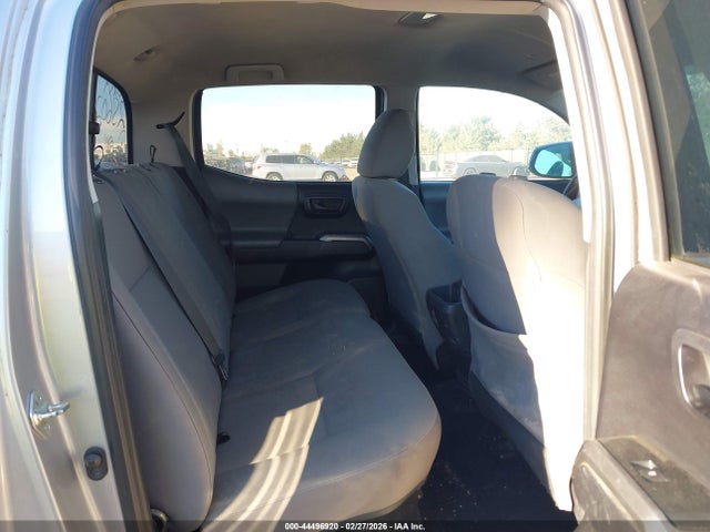 5TFAX5GN8KX153489 Toyota Tacoma Sr5
