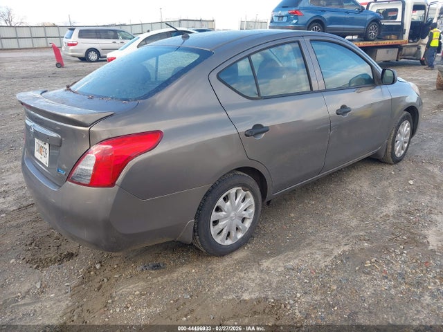 2014 Nissan Versa 1.6 S+ მანქანა იყიდება აუქციონზე, vin: 3N1CN7AP2EL824694, აუქციონის ნომერი: 44496933
