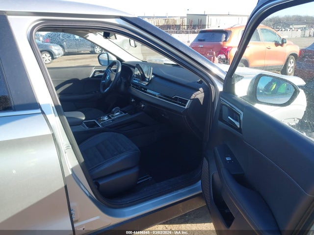 Продаж на аукціоні авто 2024 Mitsubishi Outlander Se 2.5 2wd, vin: JA4J3VA82RZ052648, номер лоту: 44496945