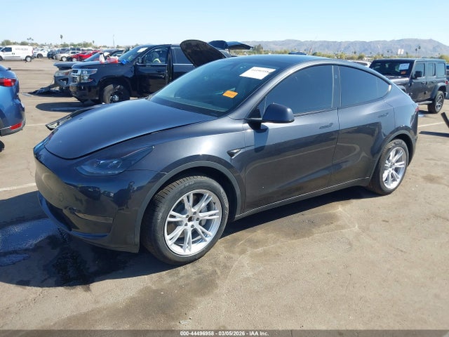 Продажа на аукционе авто 2024 Tesla Model Y Long Range Single Motor Rear-wheel Drive/rwd, vin: 7SAYGDED8RF042984, номер лота: 44496958