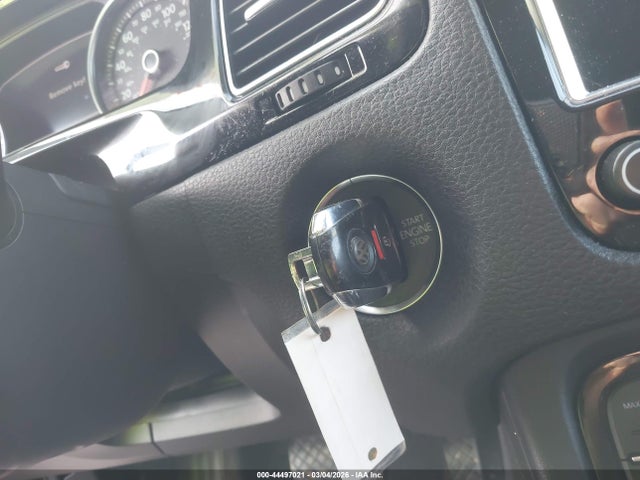 Продаж на аукціоні авто 2012 Volkswagen Touareg Tdi Sport, vin: WVGFK9BP6CD005165, номер лоту: 44497021