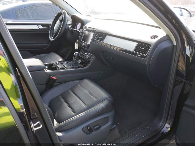 Продаж на аукціоні авто 2012 Volkswagen Touareg Tdi Sport, vin: WVGFK9BP6CD005165, номер лоту: 44497021