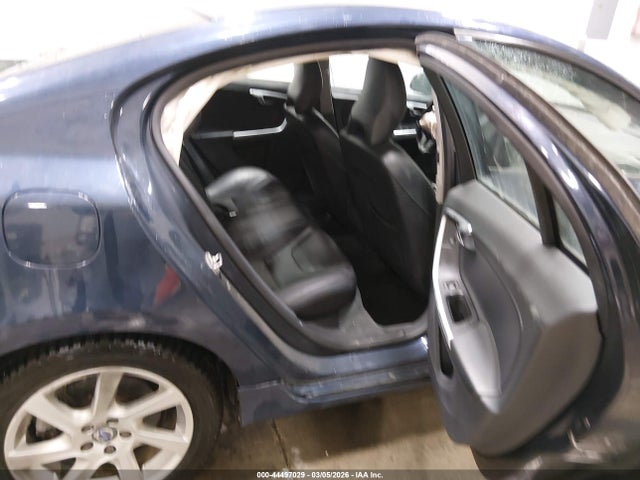Volvo S60 T5 2015 YV126MFJ6F2367832 Image 8
