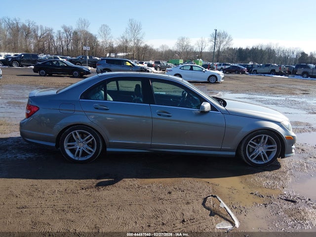 Продажа на аукционе авто 2012 Mercedes-benz C 300 Sport 4matic, vin: WDDGF8BB2CA630309, номер лота: 44497040