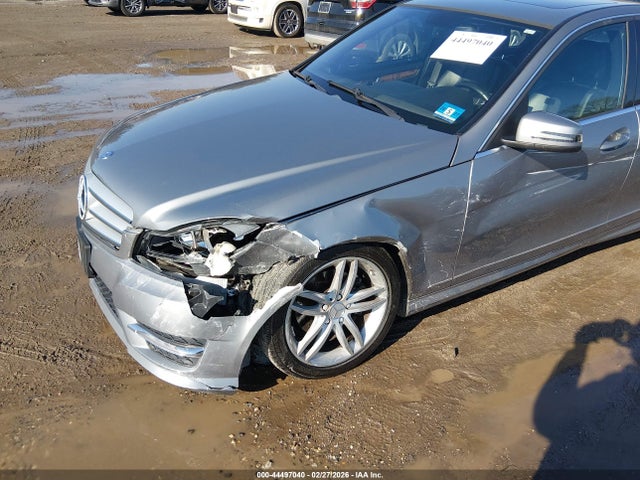 Продажа на аукционе авто 2012 Mercedes-benz C 300 Sport 4matic, vin: WDDGF8BB2CA630309, номер лота: 44497040