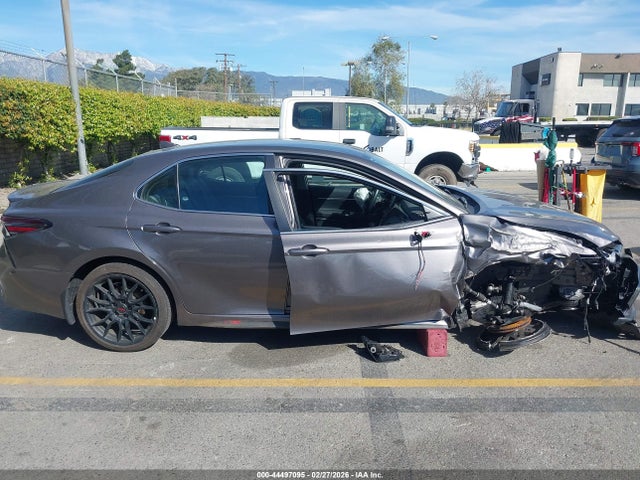 4T1G11AK3RU886950 Toyota CAMRY SE