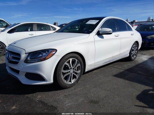 55SWF4JB6GU152844 Mercedes-Benz C 300