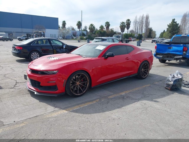 Chevrolet Camaro 2020 1G1FE1R78L0131837 Image 2