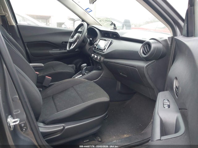 44497176 :رقم المزاد ، 3N1CP5BV7ML540584 vin ، 2021 Nissan Kicks S Xtronic Cvt مزاد بيع
