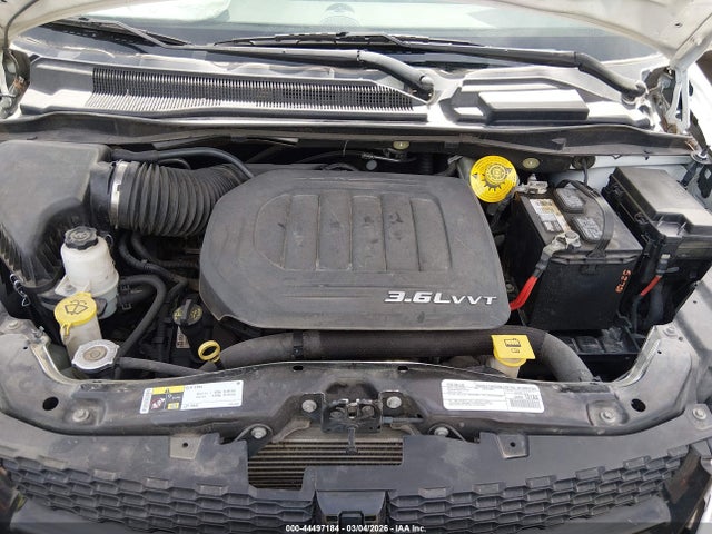 2C4RDGBG6JR221558 Dodge Grand Caravan Se Plus