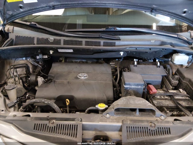 5TDDK3DC5ES089652 Toyota Sienna Xle 7 Passenger