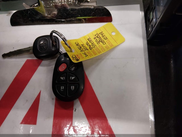 5TDDK3DC5ES089652 Toyota Sienna Xle 7 Passenger
