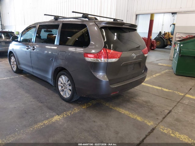 5TDDK3DC5ES089652 Toyota Sienna Xle 7 Passenger