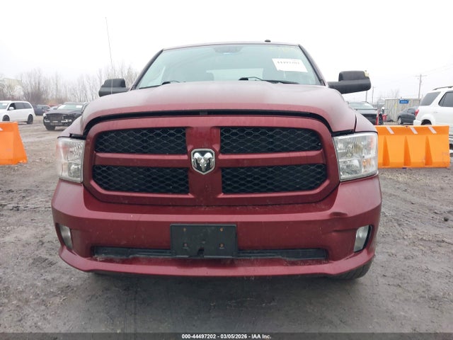 3C6RR7KT3HG739150 RAM 1500 Express 4x4 5&#039;7 Box