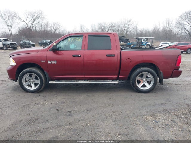 3C6RR7KT3HG739150 RAM 1500 Express 4x4 5&#039;7 Box