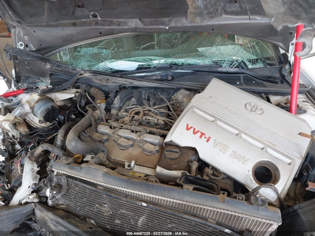 2003 Toyota Camry Le V6 მანქანა იყიდება აუქციონზე, vin: 4T1BF32K13U056688, აუქციონის ნომერი: 44497220