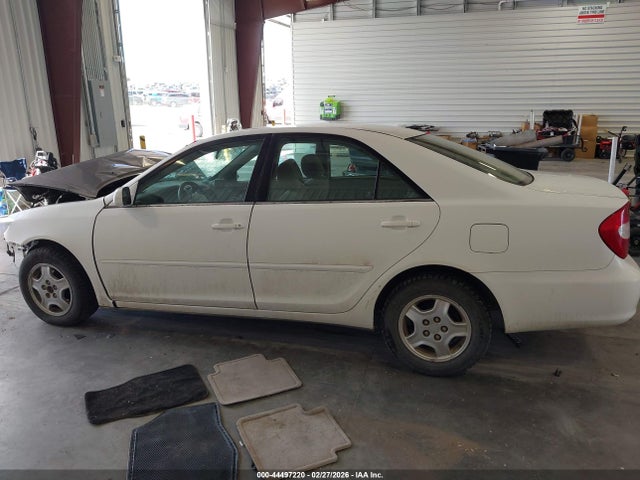 2003 Toyota Camry Le V6 მანქანა იყიდება აუქციონზე, vin: 4T1BF32K13U056688, აუქციონის ნომერი: 44497220