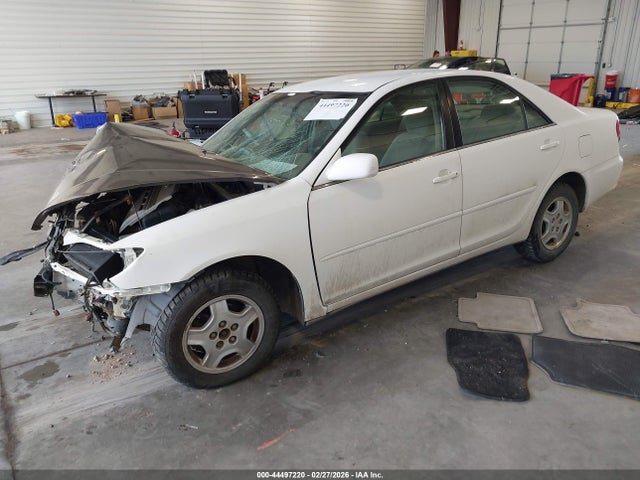 2003 Toyota Camry Le V6 მანქანა იყიდება აუქციონზე, vin: 4T1BF32K13U056688, აუქციონის ნომერი: 44497220
