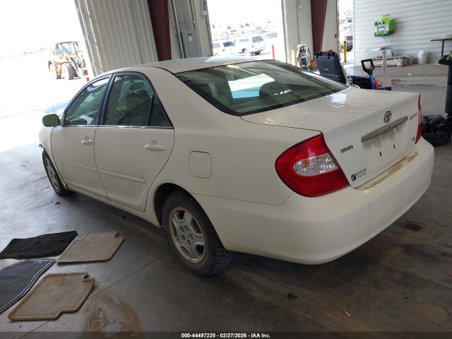2003 Toyota Camry Le V6 მანქანა იყიდება აუქციონზე, vin: 4T1BF32K13U056688, აუქციონის ნომერი: 44497220
