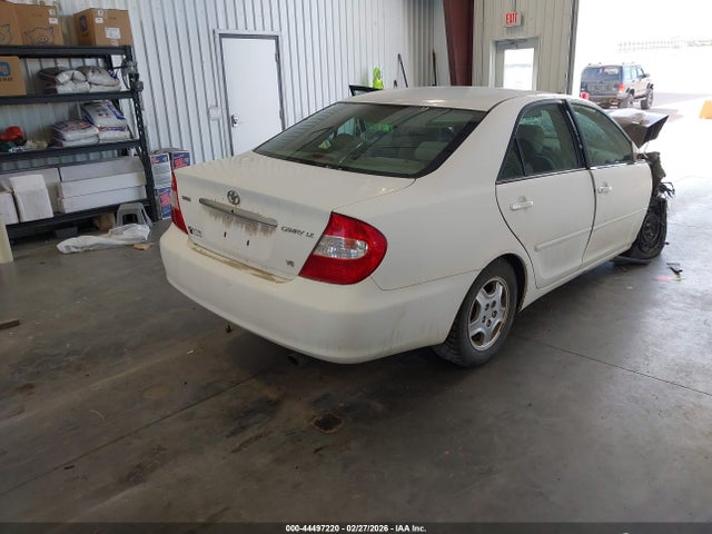 2003 Toyota Camry Le V6 მანქანა იყიდება აუქციონზე, vin: 4T1BF32K13U056688, აუქციონის ნომერი: 44497220
