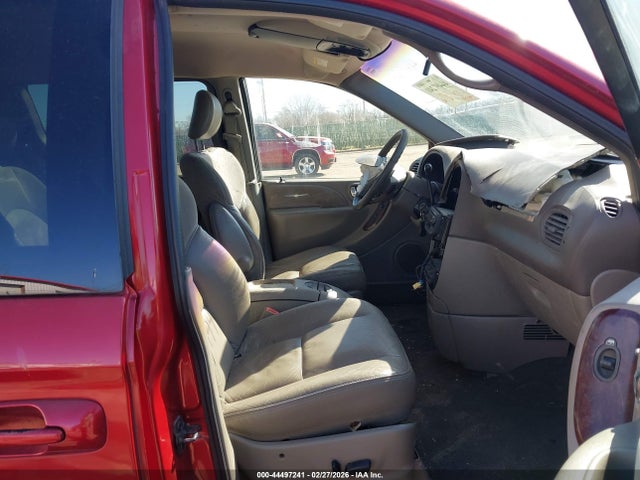 2002 CHRYSLER TOWN & COUNTRY 2C8GP64L42R579552 Photo 4